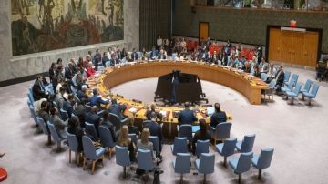 مجلس الأمن يصوت على مشروع قرار أردني خليجي بشأن الهجمات الإيرانية مجلس الأمن يصوت على مشروع قرار أردني خليجي بشأن الهجمات الإيرانية