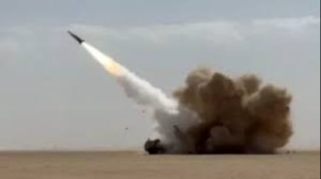 إعلام إسرائيلي: سقوط شظايا صاروخ قرب موقع حساس وسط إسرائيل إعلام إسرائيلي: سقوط شظايا صاروخ قرب موقع حساس وسط إسرائيل