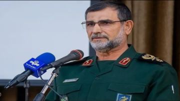إيران تؤكد مقتل قائد بحرية الحرس الثوري علي رضا تنكسيري إيران تؤكد مقتل قائد بحرية الحرس الثوري علي رضا تنكسيري