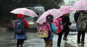 مديريات تربية تقرر تعليق الدوام ليوم غد بسبب الظروف الجوية