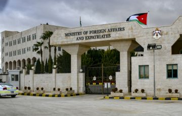 من الخارجية الى الاردنيين الراغبين بالعودة من الخليج عاجل من الخارجية الى الاردنيين الراغبين بالعودة من الخليج عاجل