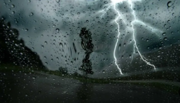 الأرصاد: أمطار غزيرة أحيانا وبرق ورعد في بعض مناطق المملكة الأرصاد: أمطار غزيرة أحيانا وبرق ورعد في بعض مناطق المملكة