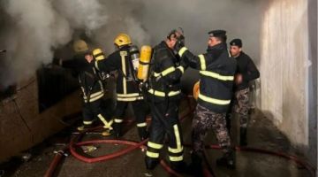 الأمن: نتعامل مع حريق مستودع أخشاب بالقويسمة الأمن: نتعامل مع حريق مستودع أخشاب بالقويسمة