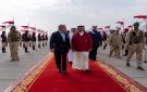 الملك يصل المنامة .. والعاهل البحريني في مقدمة مستقبليه