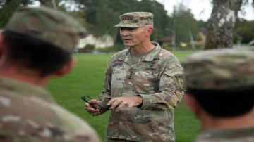 تفاصيل وتحليل اقالة رئيس اركان الجيش الاميركي تفاصيل وتحليل اقالة رئيس اركان الجيش الاميركي