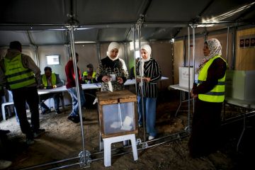 قاسم: نأمل تعميم انتخابات دير البلح لتجديد شرعيات النظام السياسي