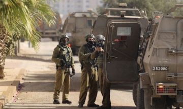 استشهاد فلسطيني وإصابة جنديين إسرائيليين في عملية طعن