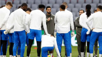 رحيله مسألة وقت ..  أول ضحايا الموسم الكارثي لريال مدريد