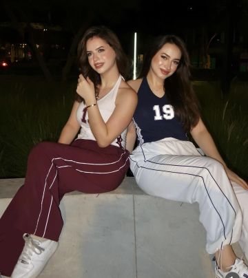 دروس في أناقة الأخوات من لين ولانا محمد دروس في أناقة الأخوات من لين ولانا محمد