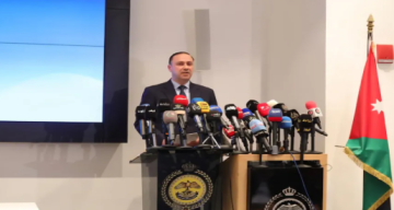 المومني: الأردن بقيادة الملك مواقفه ثابتة في حماية استقراره وعدم الانخراط في الصراعات المومني: الأردن بقيادة الملك مواقفه ثابتة في حماية استقراره وعدم الانخراط في الصراعات