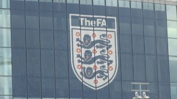 الاتحاد الإنجليزي: ازدحام جدول المباريات يقلل من فرص فوزنا بالمونديال الاتحاد الإنجليزي: ازدحام جدول المباريات يقلل من فرص فوزنا بالمونديال