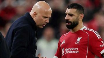 قبل رحيله ..  محمد صلاح يكشف 4 كوارث في ليفربول