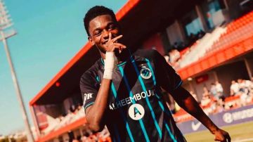 برشلونة يبدأ خطواته لتدعيم الجبهة اليسرى بـ"جوهرة" جديدة