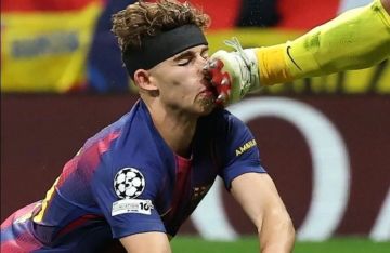 لقطة مروعة في دوري الأبطال.. هل حرم برشلونة من حقه؟