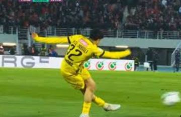 هدف لا يصدق!.. تسديدة خيالية تمنح المغرب الفاسي الفوز وتسقط الوداد