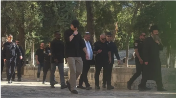بن غفير يقتحم المسجد الأقصى