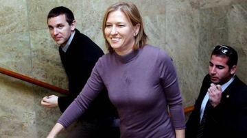 مصائد العسل حينما يصبح الجسد سلاحا استراتيجيا .. تسيبي ليفني نموذجا