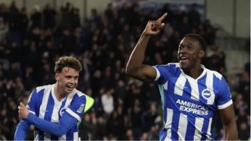 برايتون يضرب ضيفه تشيلسي بثلاثية نظيفة في البريميرليغ