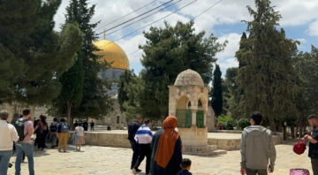  عاجل الأردن ودول عربية وإسلامية: رفع العلم الإسرائيلي داخل باحات الأقصى انتهاك سافر