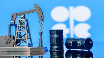 الإمارات تنسحب من منظمة أوبك الإمارات تنسحب من منظمة أوبك