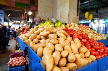 2148 طنا من الخضار ترد السوق المركزي اليوم 2148 طنا من الخضار ترد السوق المركزي اليوم