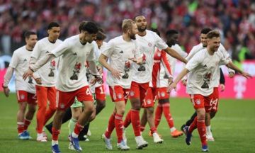 بايرن ميونخ يحسم لقب الدوري الألماني بعد الفوز على شتوتغارت