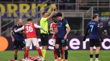 نجم إنتر ميلان يدير ظهره لبرشلونة