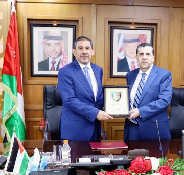 جامعة البلقاء التطبيقية توقع مذكرة تفاهم مع معهد الدراسات المصرفية لتعزيز التعاون في التكنولوجيا المالية