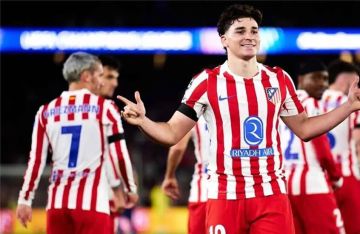 تطورات جديدة في ملف تعاقد برشلونة مع جوليان ألفاريز