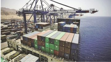 قبل انتهاء المهلة: قرار مرتقب بتمديد استيراد الحاويات عبر المنافذ البرية