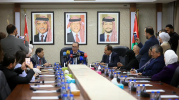 كتلة الميثاق تدعو للحفاظ على حقوق المشتركين والمتقاعدين بـالضمان كتلة الميثاق تدعو للحفاظ على حقوق المشتركين والمتقاعدين بـالضمان