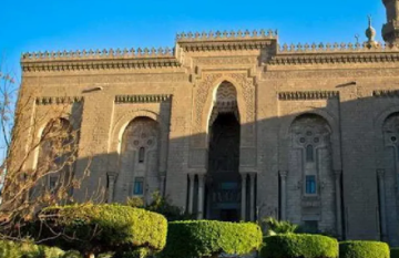 مصر.. إقامة حفل زفاف إيراني بمسجد الرفاعي وبيان مستعجل من الرفاعية