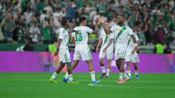 الأهلي يعادل الهلال.. ويحلم بتكرار إنجاز الاتحاد الأهلي يعادل الهلال.. ويحلم بتكرار إنجاز الاتحاد