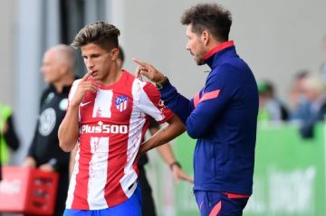 من مالديني وزيدان إلى سيميوني.. قصص 10 آباء دربوا أبناءهم في كرة القدم