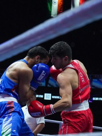 زياد عشيش يضمن ميدالية في بطولة آسيا للملاكمة بتأهله إلى نصف النهائي