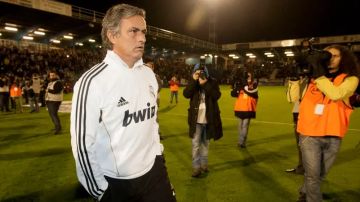 مورينيو يتهرب من أنباء عودته إلى ريال مدريد.. ويحدد هدفه مورينيو يتهرب من أنباء عودته إلى ريال مدريد.. ويحدد هدفه