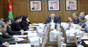 وزير الثقافة: فعاليات استثنائية للاحتفال باليوم الوطني للعلم الأردني حملة علمنا عال وزير الثقافة: فعاليات استثنائية للاحتفال باليوم الوطني للعلم الأردني حملة علمنا عال