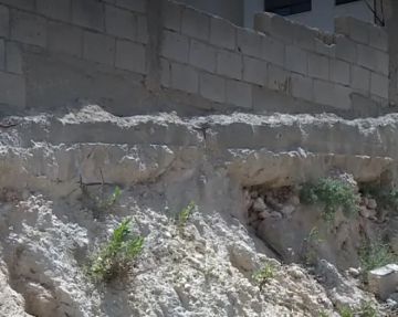 صافوط: نقابة المهندسين تصدر تقريرا حول الانزلاق الأرضي وتوصي بالإخلاء الفوري