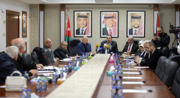 مشادة كلامية بين الفناطسة و الرياطي - فيديو