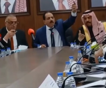 بالفيديو .. توتر في النقل النيابية .. السعايدة: طلعوا الصحافة كلها والبدادوة: غادروا بالفيديو .. توتر في النقل النيابية .. السعايدة: طلعوا الصحافة كلها والبدادوة: غادروا