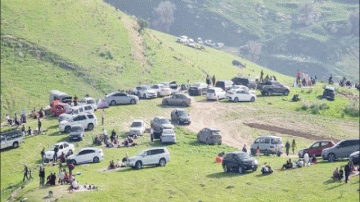 مع بدء حركة التنزه .. الدوريات الخارجية تحذر من السرعة الزائدة وتدعو لترك مسافة أمان بين المركبات