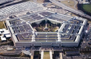 البنتاغون: وزير البحرية سيغادر منصبه