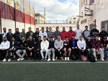 مركز إعداد القيادات الشبابية يختتم دورة الإنقاذ المائي للذكور في عمان