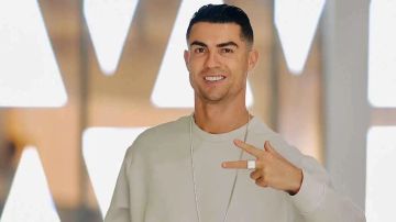 مسبح بقاع زجاجي وقاعة سينما     ماذا تعرف عن قصر كريستيانو رونالدو الجديد   صور