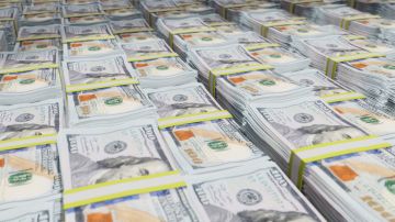 الدولار يتجه لمكاسب أسبوعية