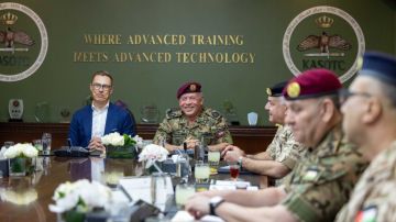 الملك والرئيس الفنلندي يتابعان تمرينا في مركز تدريب العمليات الخاصة