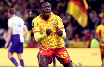 سعود عبد الحميد يسجل هدفا رائعا ويقود انتفاضة لانس أمام تولوز