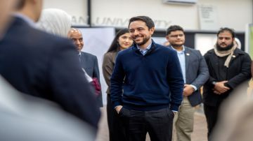 ولي العهد يؤكد خلال زيارته إلى الجامعة الألمانية أهمية تمكين الشباب ولي العهد يؤكد خلال زيارته إلى الجامعة الألمانية أهمية تمكين الشباب