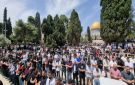 70 ألف مصل يؤدون صلاة الجمعة في المسجد الأقصى