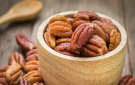 أيهما أفضل للقلب جوز البيكان أو الفول السوداني؟
